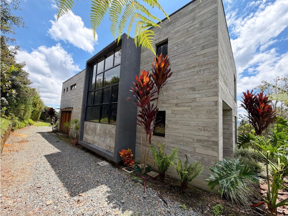 Casa campestre independiente para la venta cerca al aeropuerto - 4