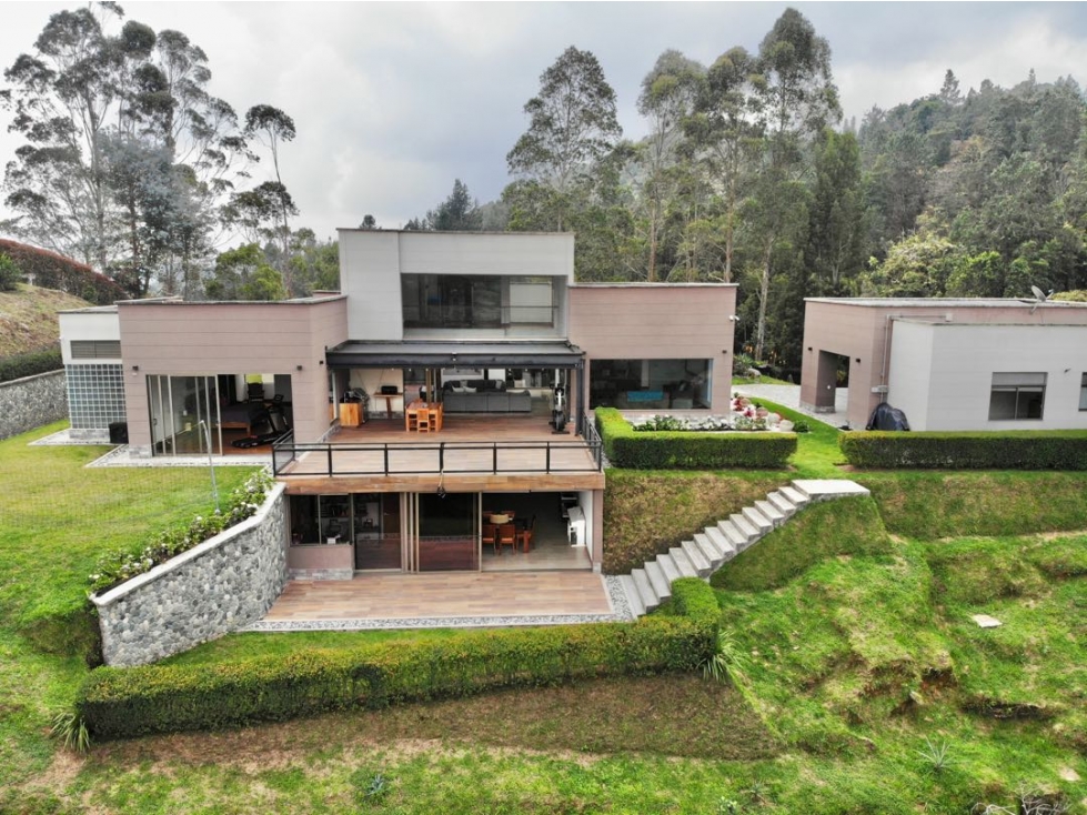 Casa Campestre Independinte - Alto de Escobero - Envigado