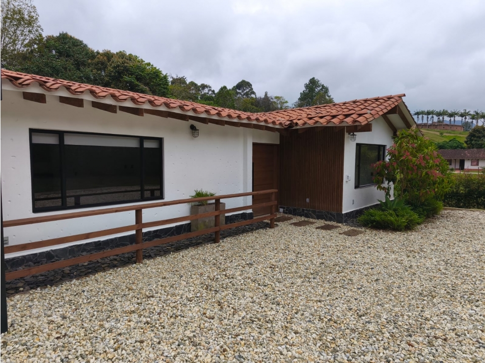 Casa campestre para Arriendo Rionegro vereda Vilachuaga
