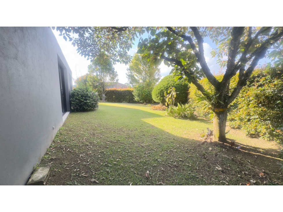 Casa campestre para la venta en exclusiva parcelacion en Llanogrande L — foto 3