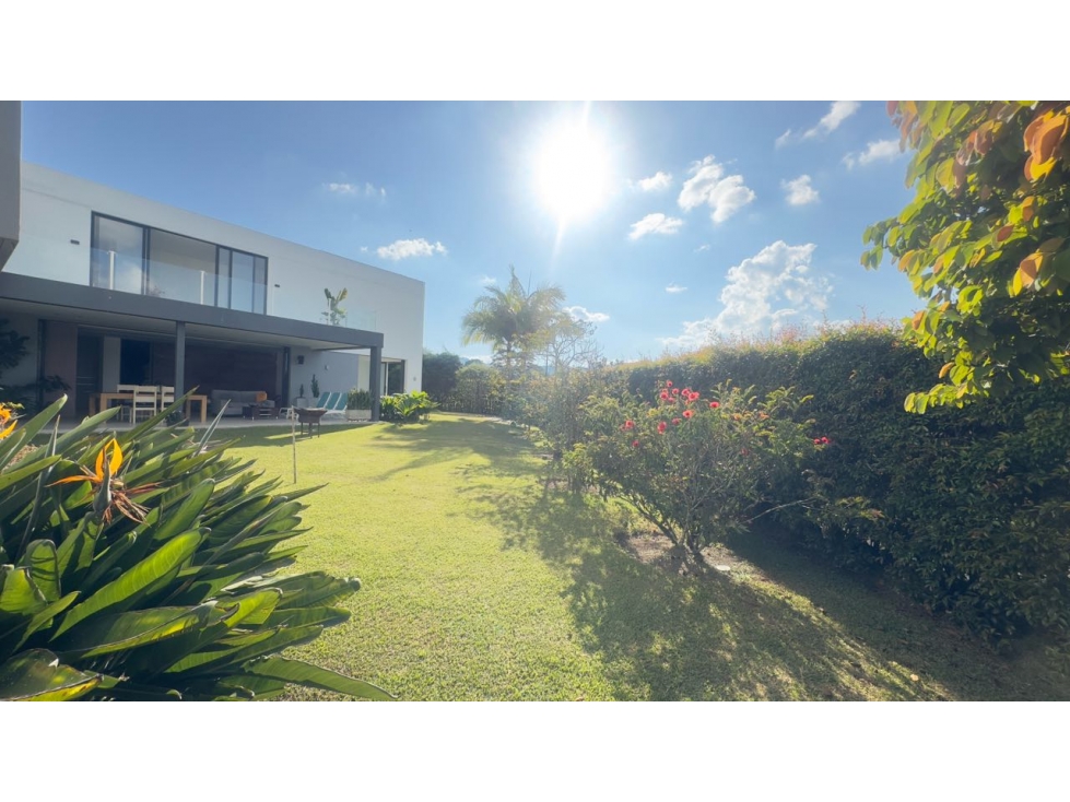 Casa campestre para la venta en exclusiva parcelacion en Llanogrande L — foto 4