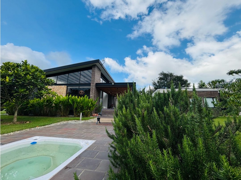 Casa campestre para la venta en unidad cerrada via San Antonio la ceja — foto 2