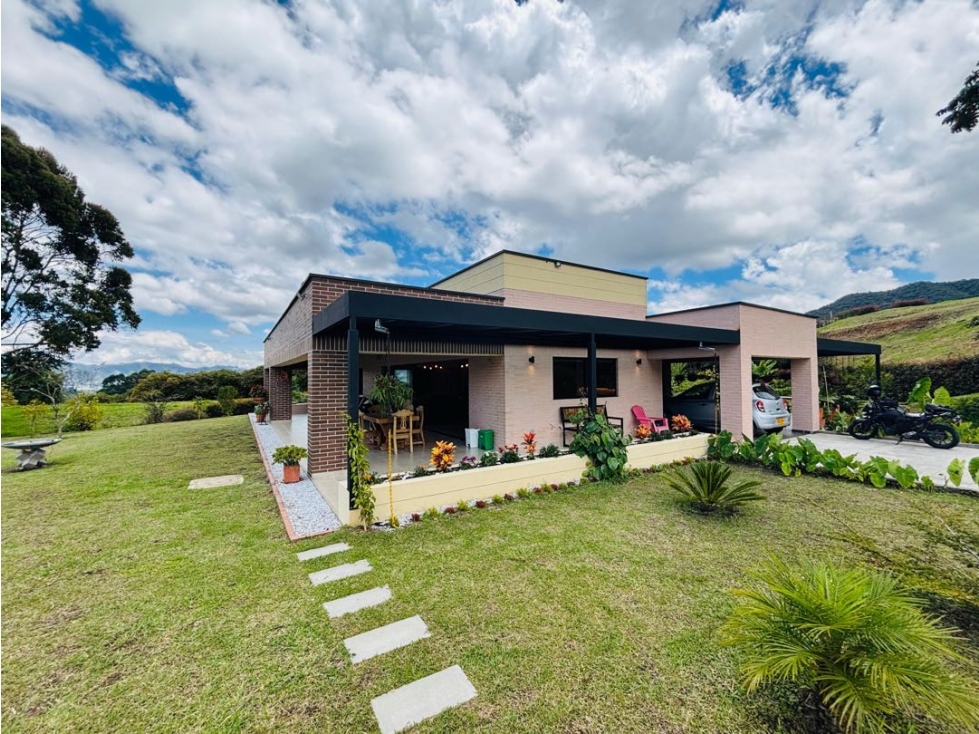 Casa campestre para la venta en unidad cerrada en la ceja Antioquía — foto 3