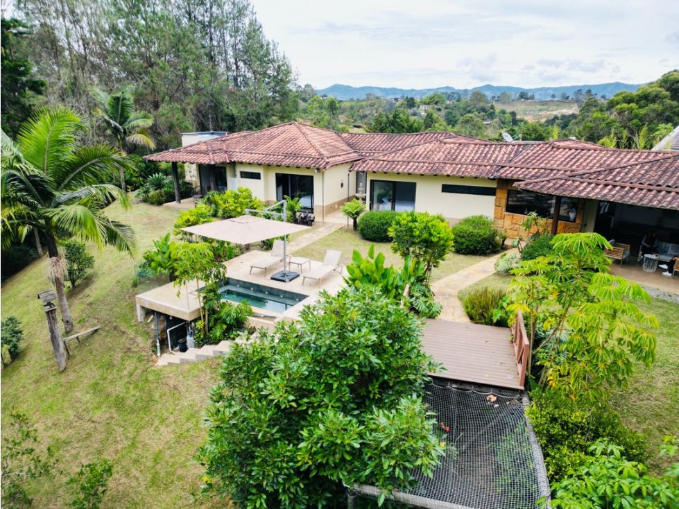 Casa campestre para la venta en condominio en El Carmen de Viboral