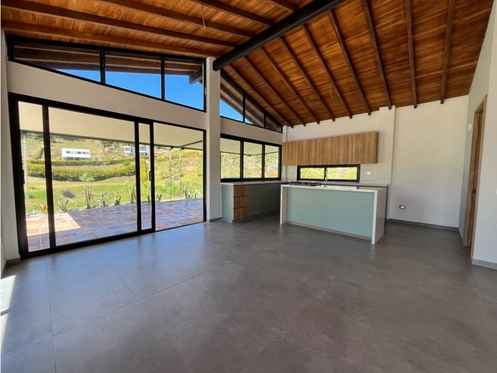 Casa campestre para la venta en Parcelación, vía San Vicente Ferrer