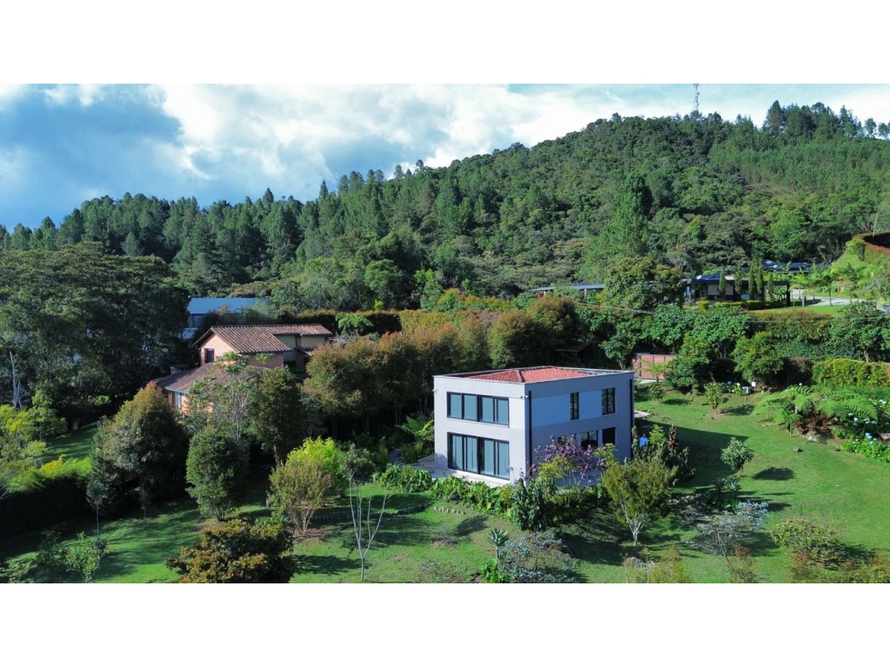 Casa Campestre Para Renta en Alto de Las Palmas