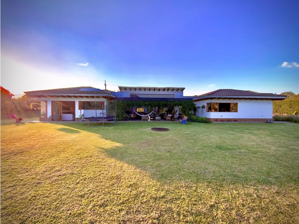 Venta Casa Campestre Diseño Colonial Exotica Vista Parcelación La Ceja — foto 3