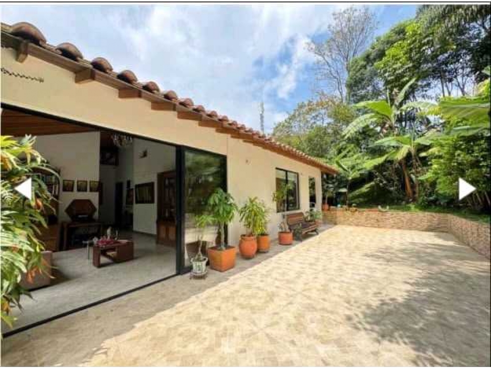 Casa campestre venta lindos acabados envigado loma del chocho