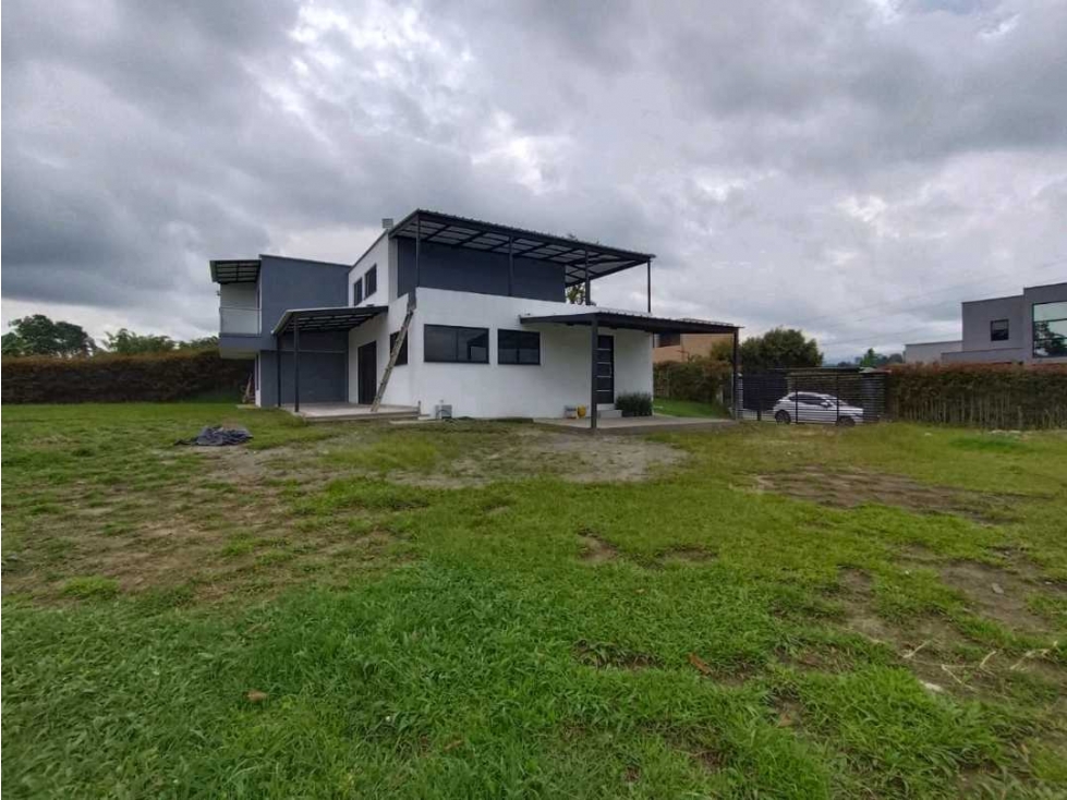 Casa campreste Para la Venta Sector hojas anchas