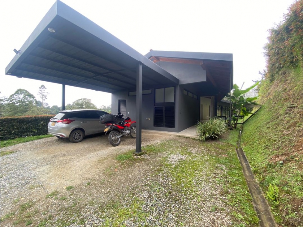 Casa camprestre en arriendo en parcelacion via la Ceja San Antonio — foto 4