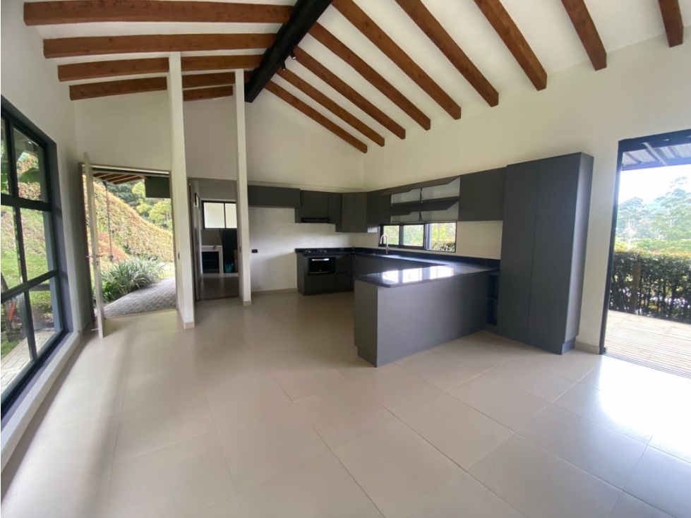 Casa camprestre en arriendo en parcelacion via la Ceja San Antonio — foto 5