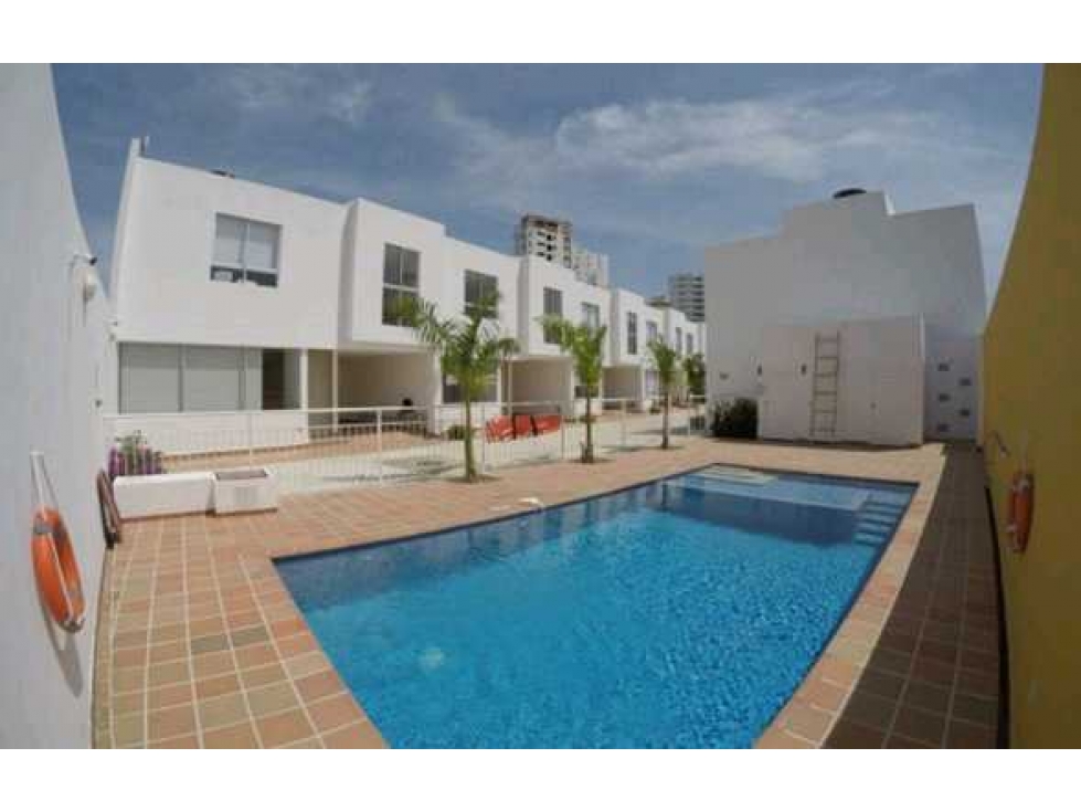 Casa Cerca Al Mar En Rodadero Santa Marta