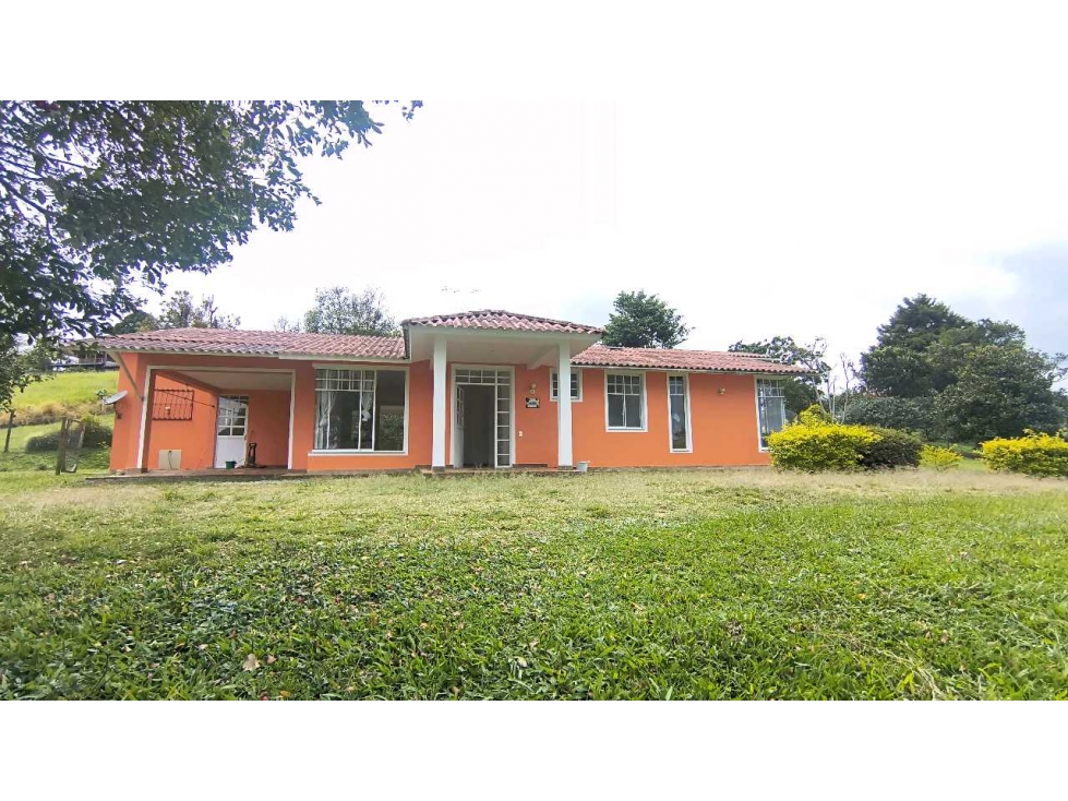 CASA CHALET VIA CIRCASIA ARRIENDO VISTA A LA CIUDAD — foto 4