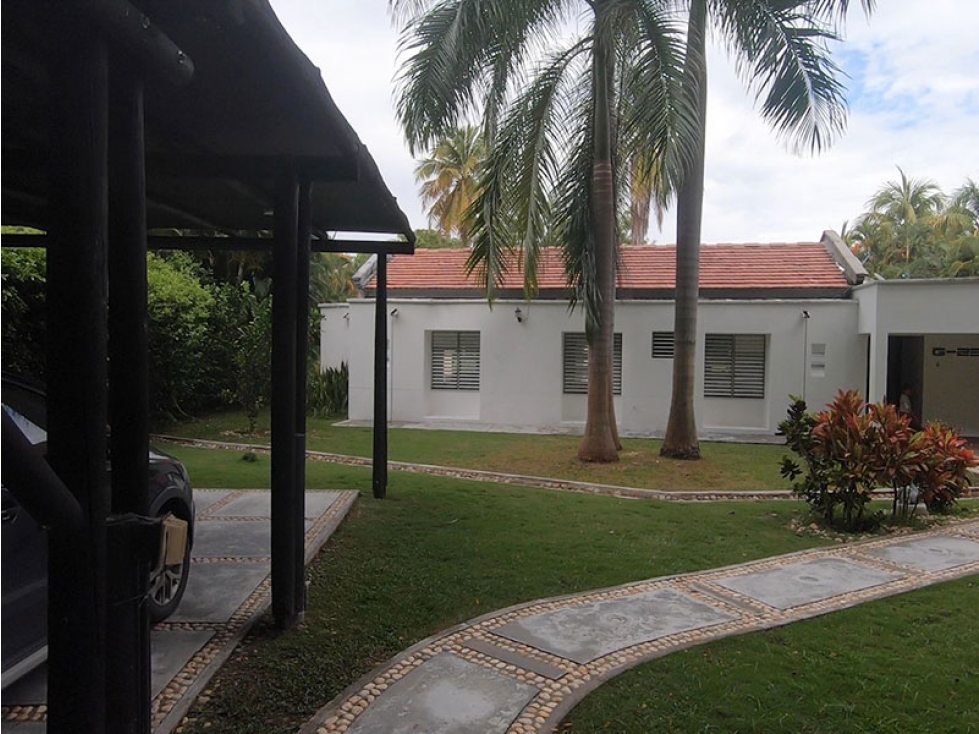 SE VENDE CASA CLUB PUERTO PEÑALISA GIRARDOT