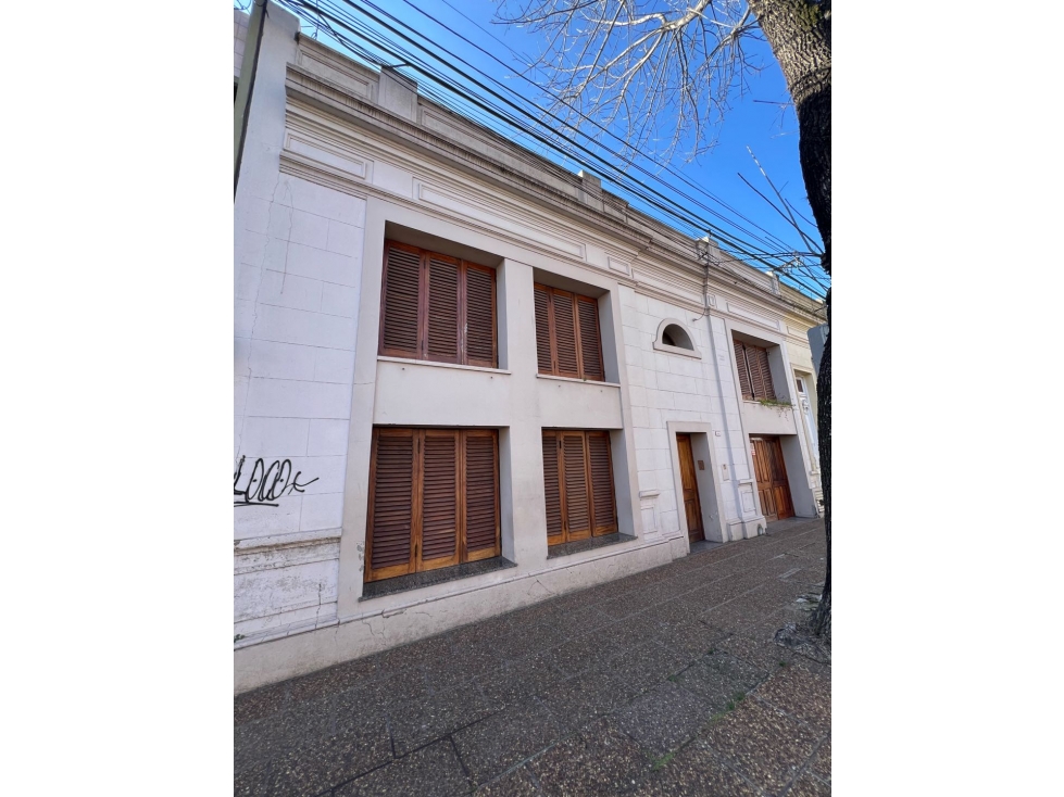 Casa céntrica en Luján
