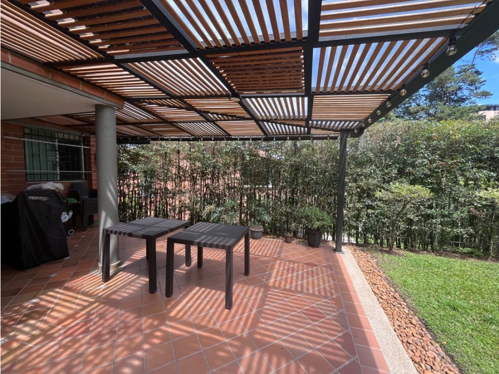 CASA COLA DEL ZORRO CON AMPLIO JARDIN Y TERRAZA- 3 ALCOBAS + SERVICIO — foto 3