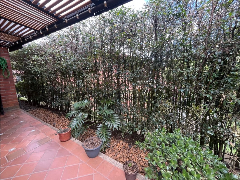 CASA COLA DEL ZORRO CON AMPLIO JARDIN Y TERRAZA- 3 ALCOBAS + SERVICIO — foto 4