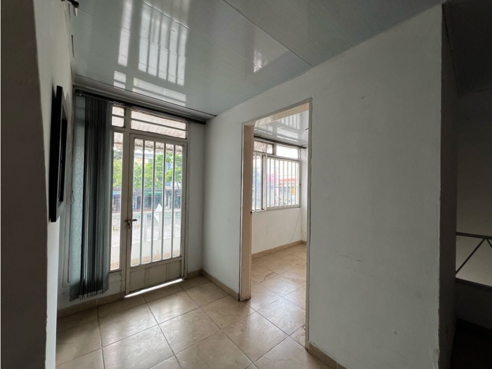 Casa Comercial Avenida Simón Bolívar Armenia — foto 5