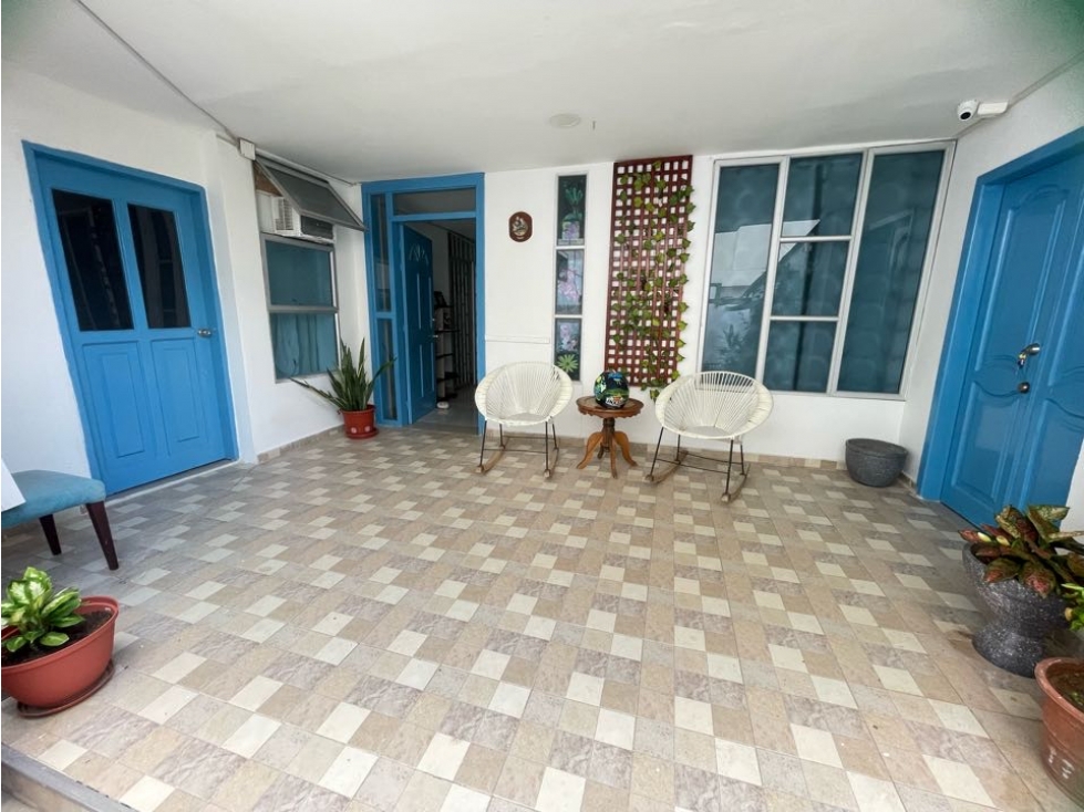 Casa comercial en arriendo barrio Ciudad Jardín en Barranquilla - 1