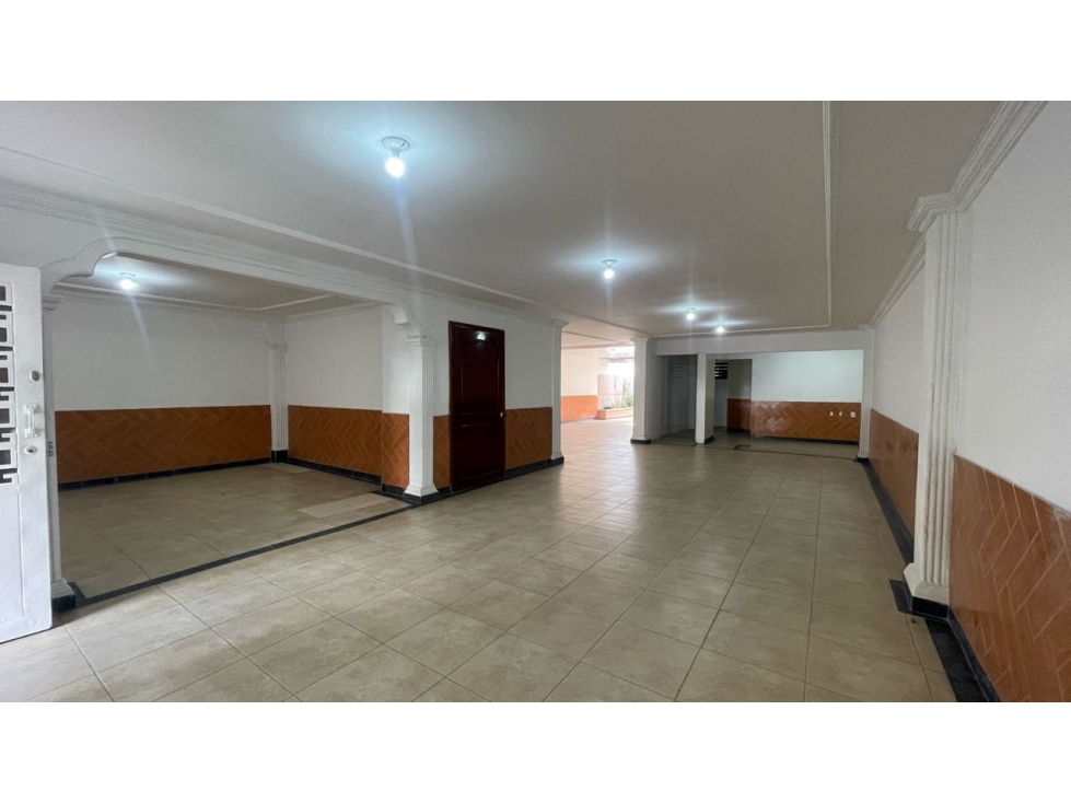 CASA COMERCIAL EN ARRIENDO / CABECERA DEL LLANO - 6