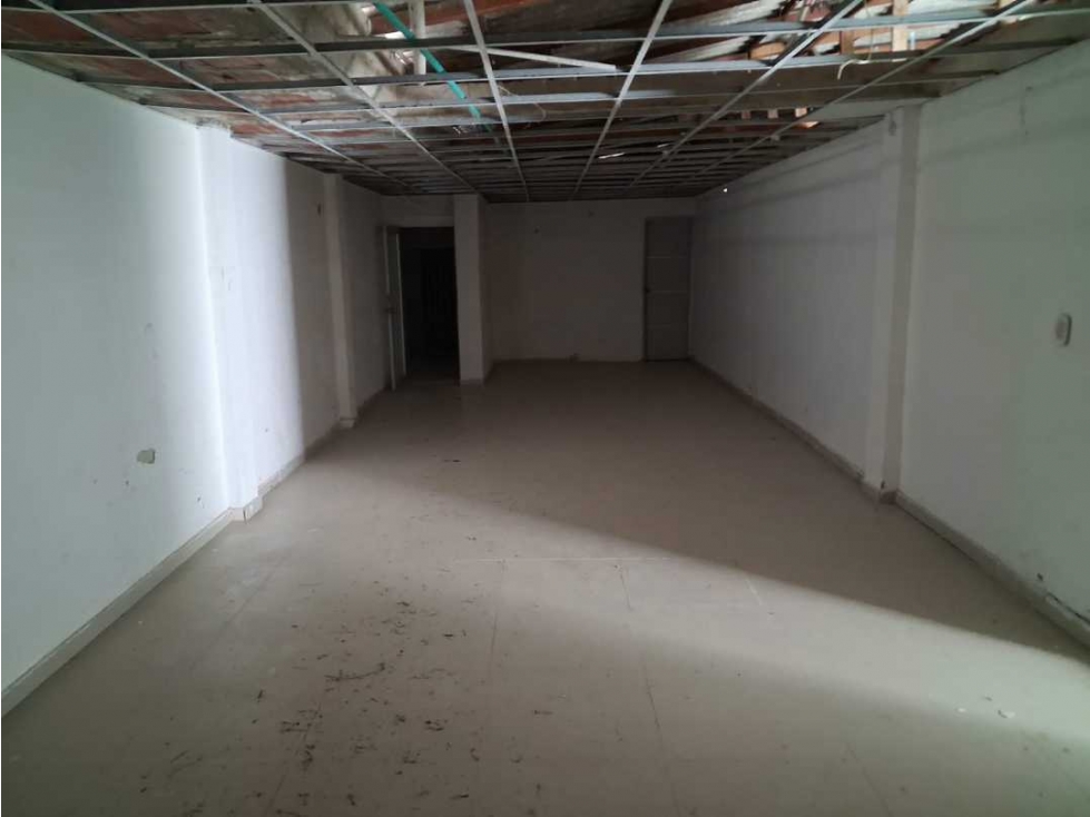 CASA COMERCIAL EN ARRIENDO EN PRADO 395 MTS - 4