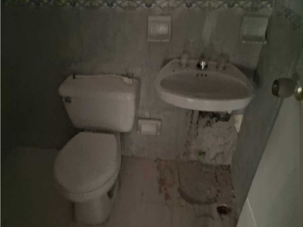 CASA COMERCIAL EN ARRIENDO EN PRADO 395 MTS - 6