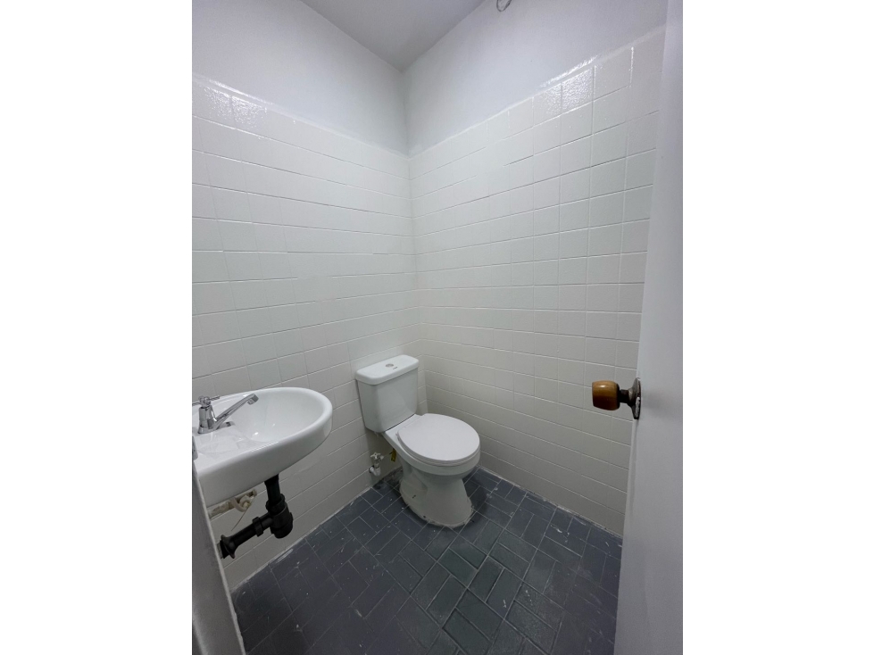 Casa comercial en arriendo Envigado Barrio Mesa — foto 4