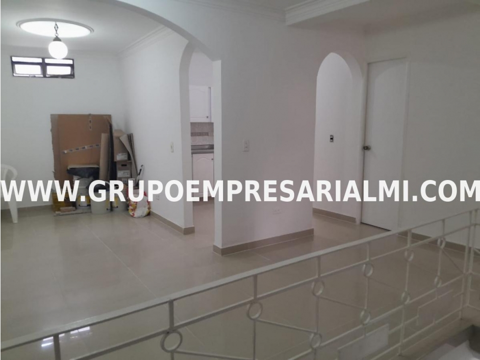 CASA COMERCIAL EN ARRIENDO - SECTOR LA PLAYA COD: 28993