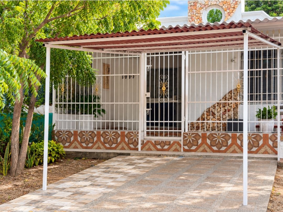 Casa comercial en arriendo via principal villa kamila sector cisne — foto 2