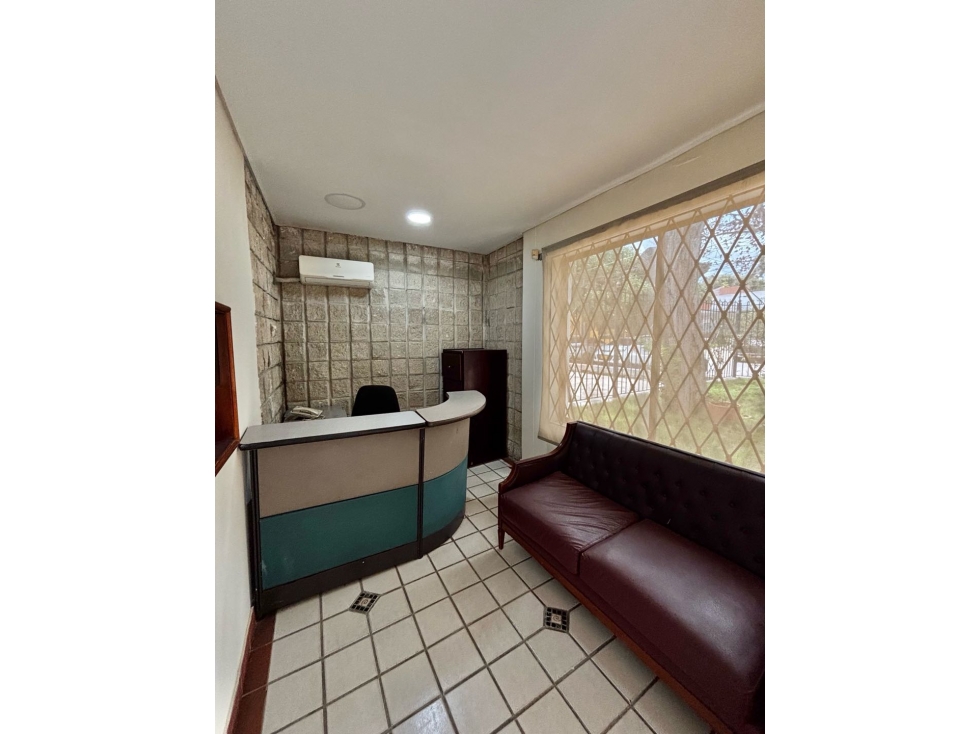 CASA COMERCIAL EN VENTA CON INFRAESTRUCTURA EMPRESARIAL. EL PRADO — foto 3