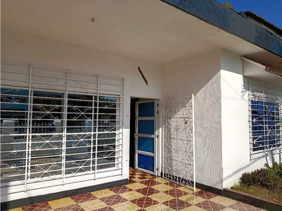 CASA COMERCIAL O RESIDENCIAL SOBRE LA MURILLO CON 21.