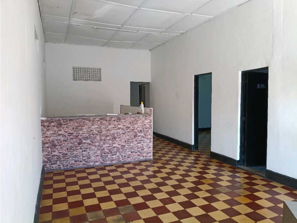 CASA COMERCIAL O RESIDENCIAL SOBRE LA MURILLO CON 21. — foto 4