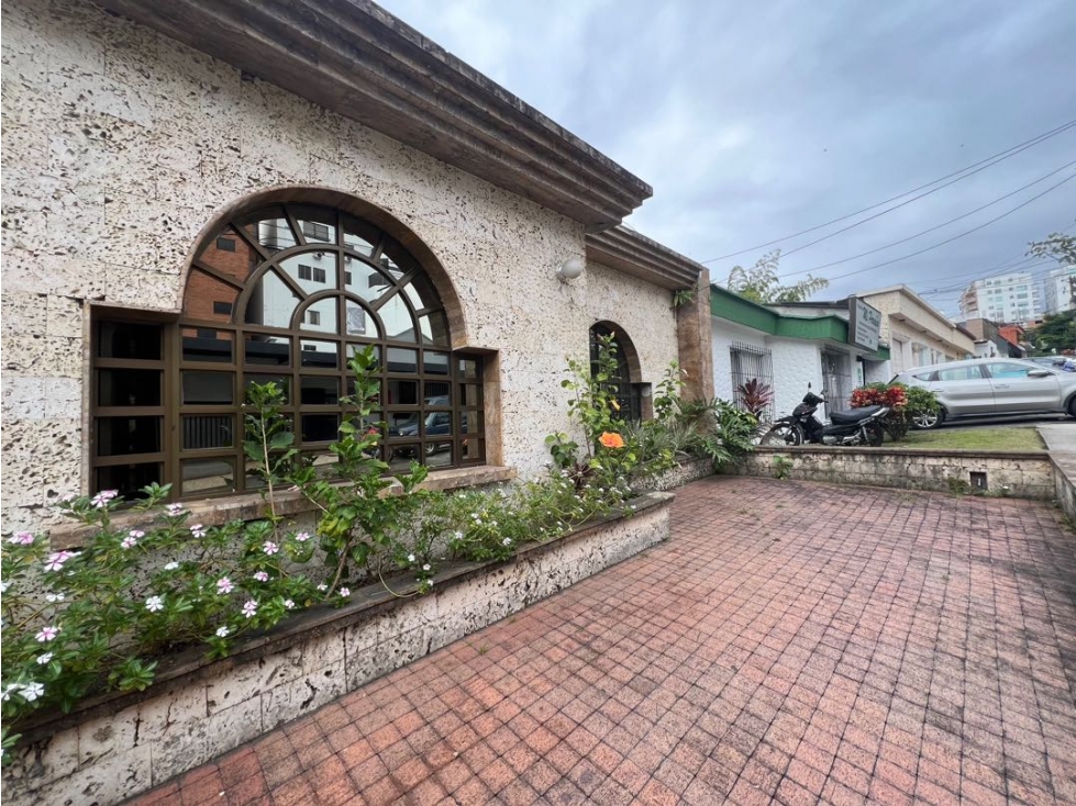 Casa Comercial Pinares Pereira
