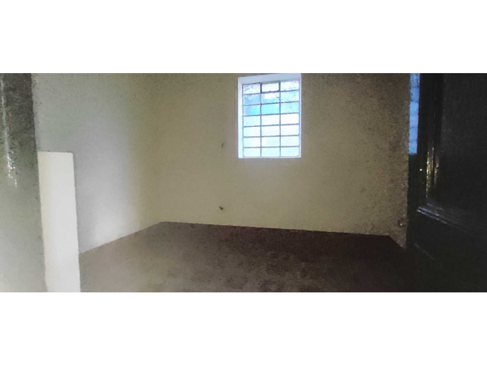 Casa comercial urbana de 273 M2 en 750 mill en La Mesa cund — foto 2