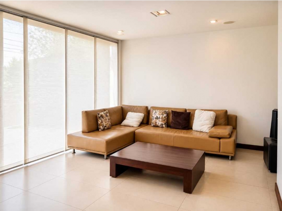 Casa con 700m2 en Cumbaya cerca del Rancho San Francisco en Venta — foto 4