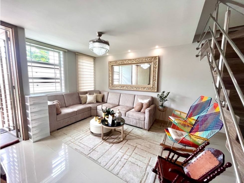 CASA CON ACABADOS DE LUJO EN VENTA CIUDAD JARDÍN