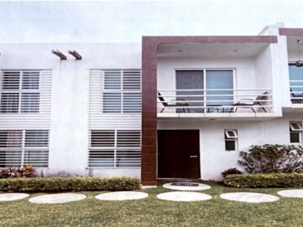 Casa con amplio terreno y posesión inmediata en Centro, Jiutepec - 1
