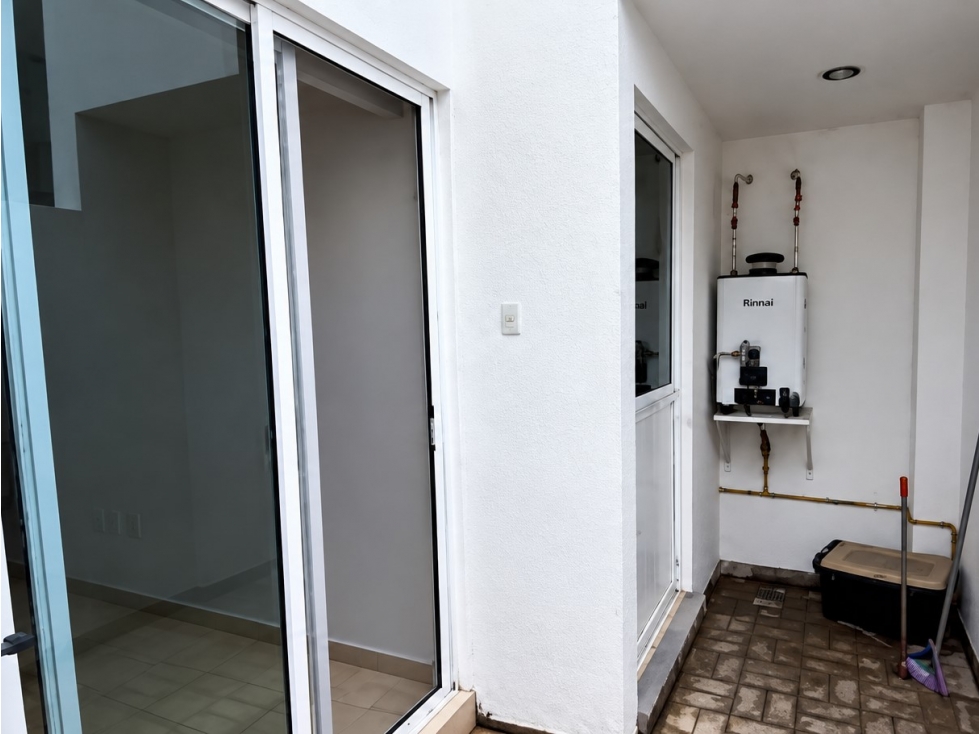 Casa con amplio terreno y posesión inmediata en Centro, Jiutepec - 4