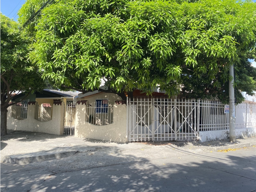 Casa con apartamento en Venta en las Villas Santa Marta Magdalena