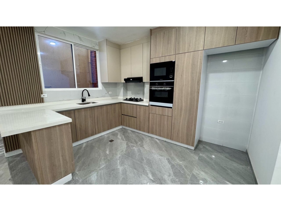 Casa con 4 apartamentos en Venta / Permuta - Barrio Colombia Palmira — foto 2
