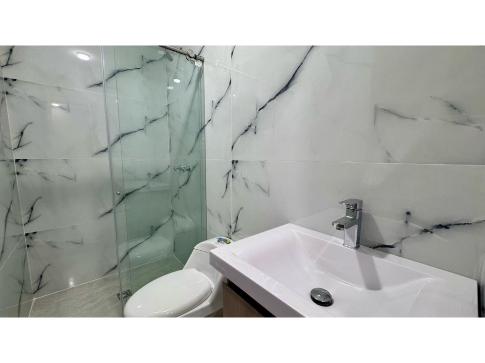 Casa con 4 apartamentos en Venta / Permuta - Barrio Colombia Palmira — foto 4