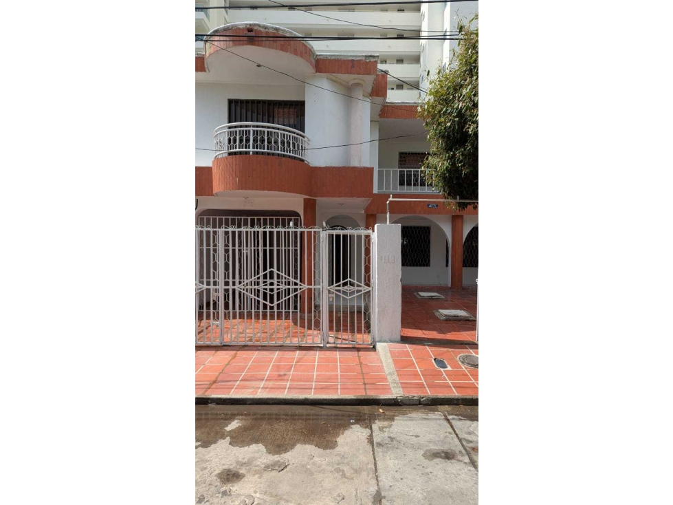 Casa con apartamentos para rentar en Santa Marta Colombia.