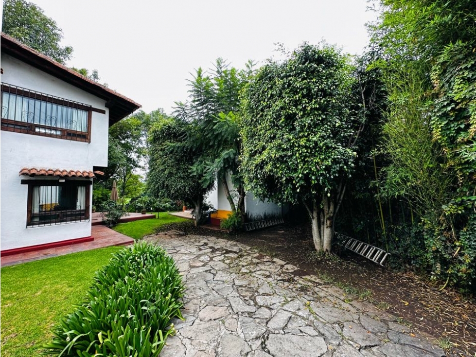 CASA CON BUNGALOW EN RENTA/CENTRO/ VALLLE DE BRAVO. — foto 5