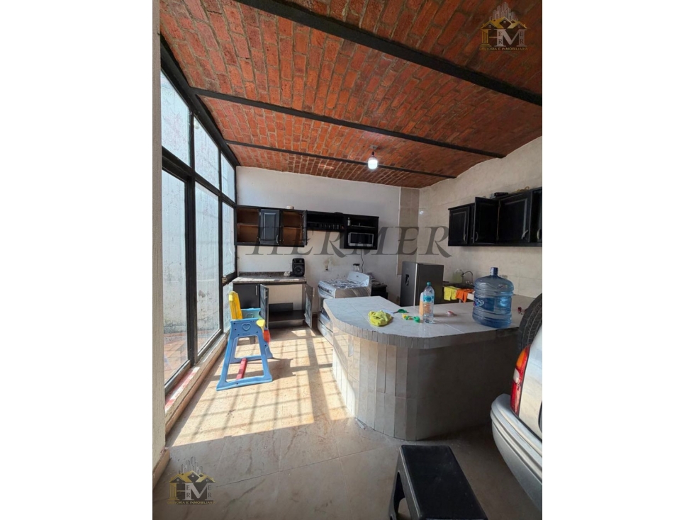 Casa con cochera para 6 vehículos en Rancho la Cruz - 5