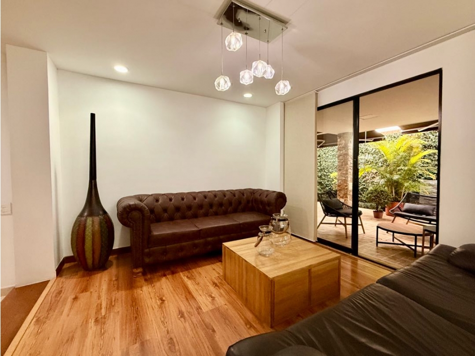 Casa con excelente precio y ubicación inmejorable en el Tesoro — foto 4