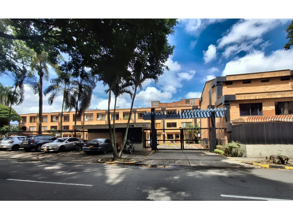 Casa con garaje en venta - Cali, Valle del cauca