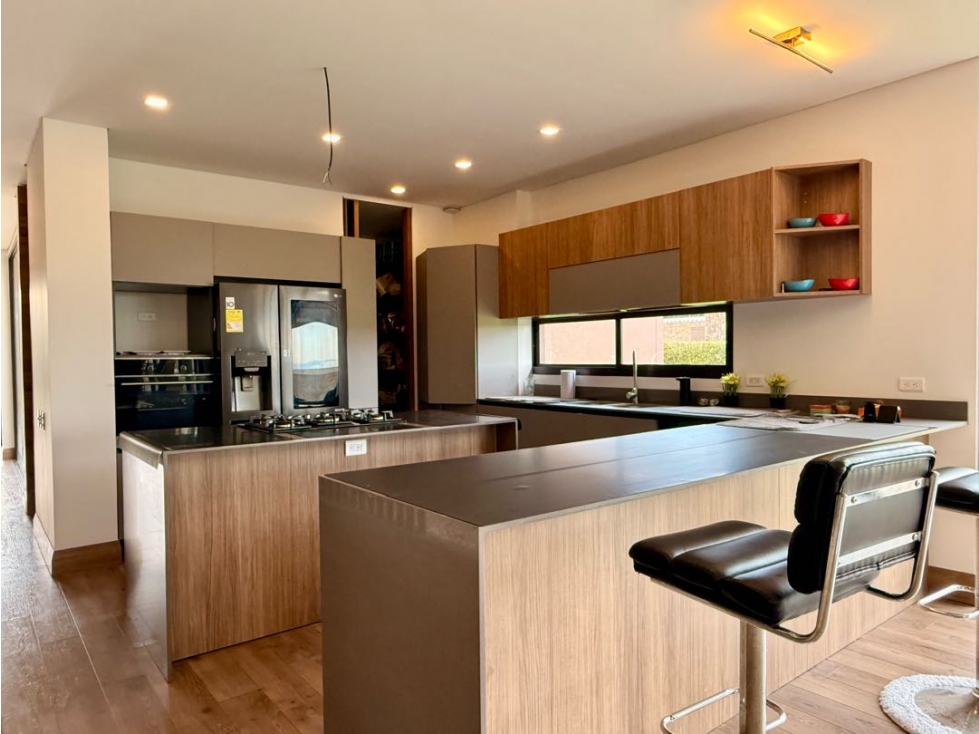 Casa con gran lote en el Alto de las Palmas! — foto 2