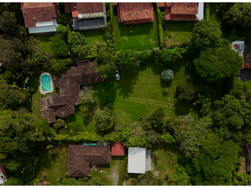Casa con Gran Lote en Pance Sobre Cra.125 — foto 5