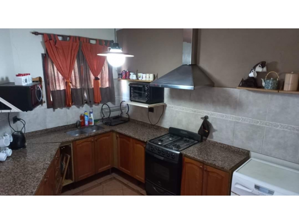 Casa en venta en villa carlos Paz con gran terreno - 5