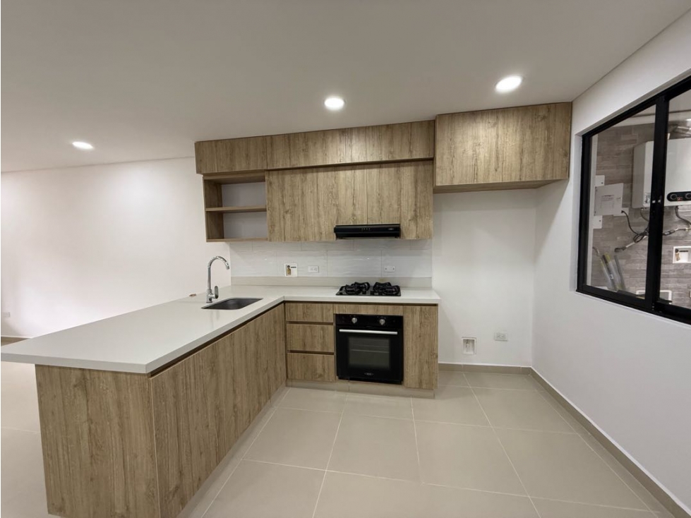 Casa con habitación en primer piso, unidad cerrada — foto 5